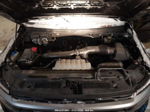 1FMJU1J89REA18589 Ford Expedition Xlt