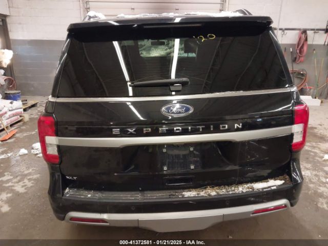 1FMJU1J89REA18589 Ford Expedition Xlt
