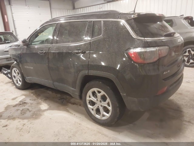 3C4NJDBN2RT110535 Jeep Compass Latitude 4x4