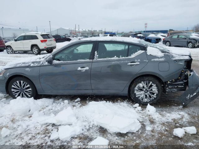 1N4BL4DV9RN431245 Nissan Altima Sv Fwd
