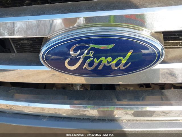 1FMJU1J58EEF02558 Ford Expedition Xlt
