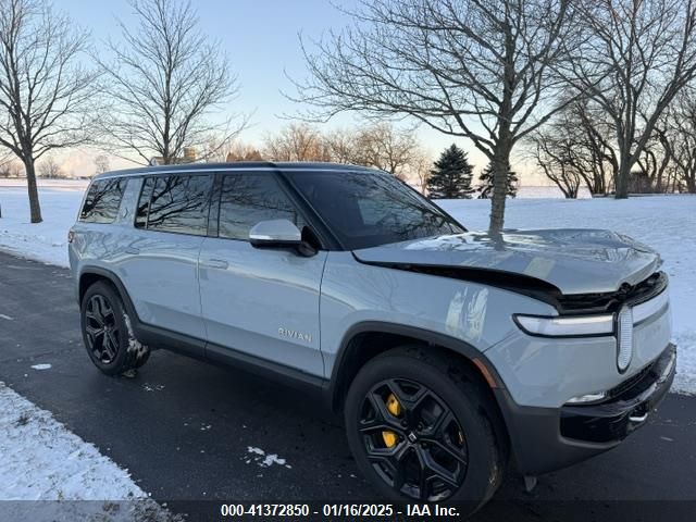 2022 RIVIAN R1S 7PDSGABL9NN002043