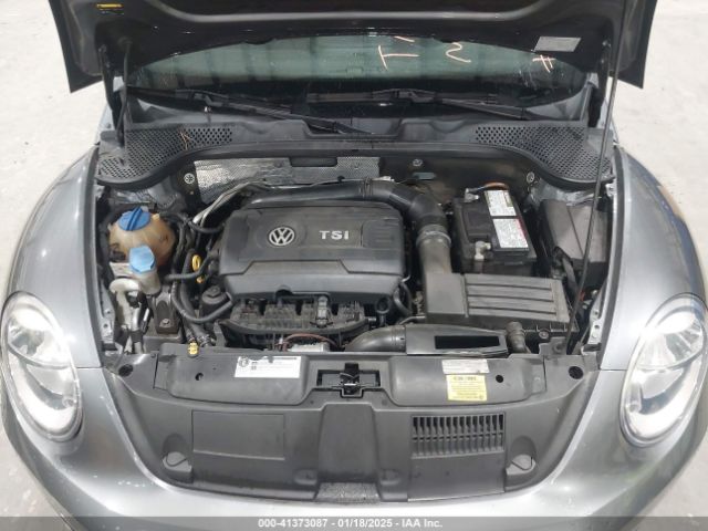 3VWVT7AT8EM630655 Volkswagen Beetle 2.0t R-line