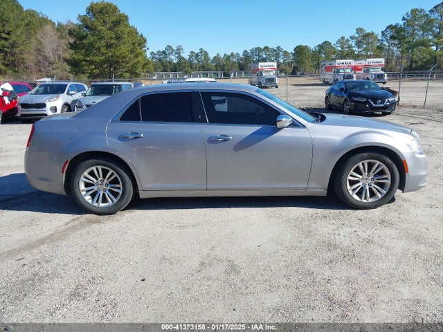 Chrysler 300C 2016 2C3CCAEGXGH319920 Image 13