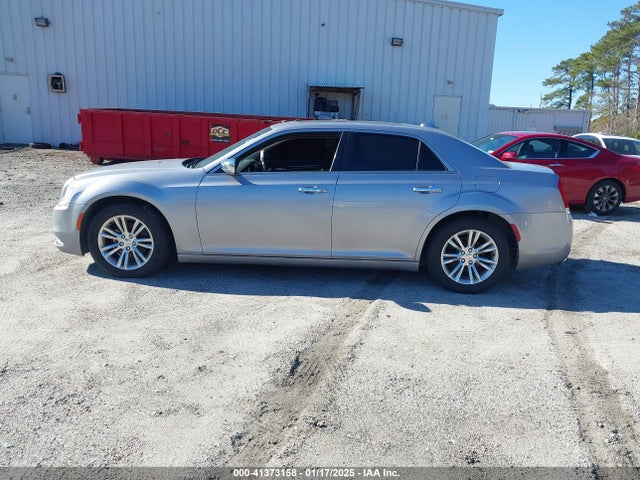 Chrysler 300C 2016 2C3CCAEGXGH319920 Image 14