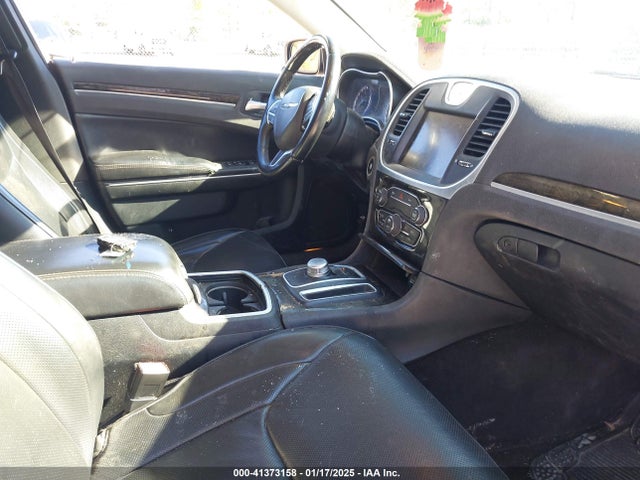 Chrysler 300C 2016 2C3CCAEGXGH319920 Image 5