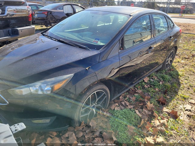 Ford Focus 2018 1FADP3H26JL214274 Image 2