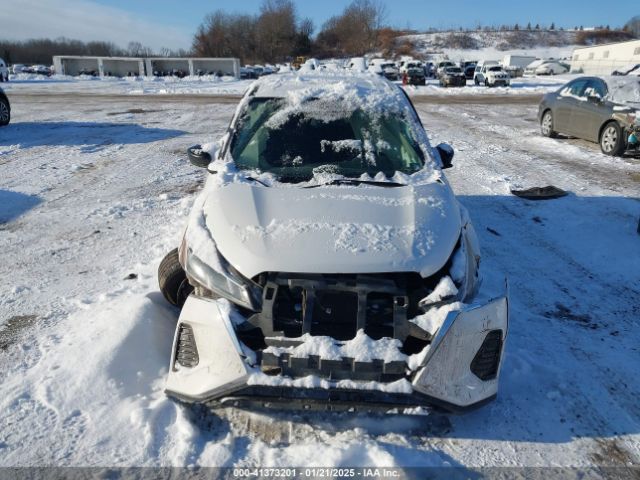 3N1CP5BV4NL527471 Nissan Kicks S Xtronic Cvt