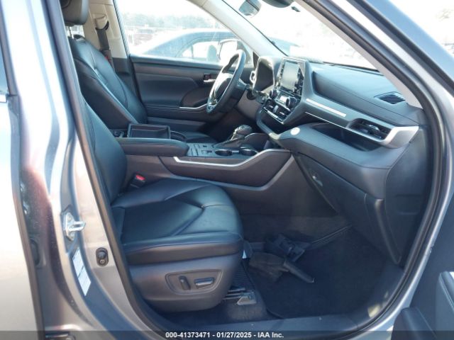 5TDGZRBH7MS153893 Toyota Highlander Xle