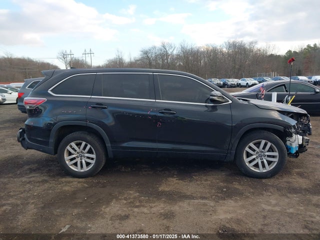 5TDZARFH6GS022128 Toyota Highlander Le