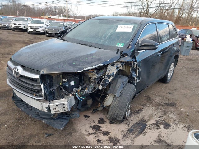 5TDZARFH6GS022128 Toyota Highlander Le