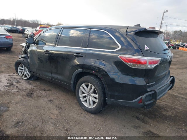 5TDZARFH6GS022128 Toyota Highlander Le