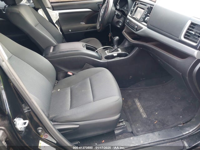 5TDZARFH6GS022128 Toyota Highlander Le