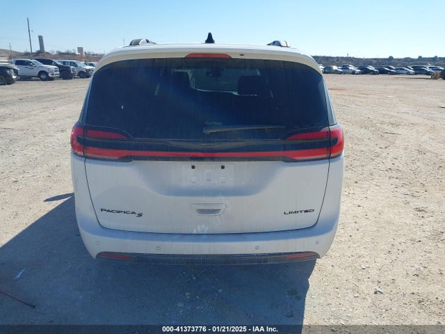 Chrysler Pacifica Limited 2025 2C4RC1GG2SR515047 Image 16
