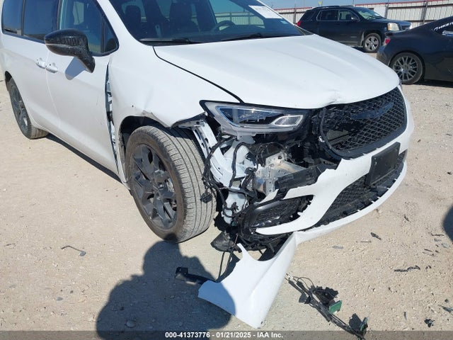 Chrysler Pacifica Limited 2025 2C4RC1GG2SR515047 Image 6