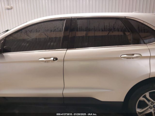2FMPK3K92JBB19900 Ford Edge Titanium