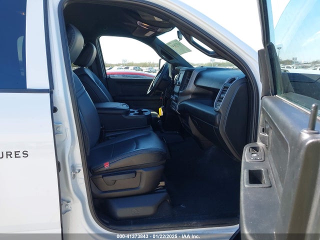 3C6UR5HL3RG253266 RAM 2500 Tradesman  4x4 8' Box