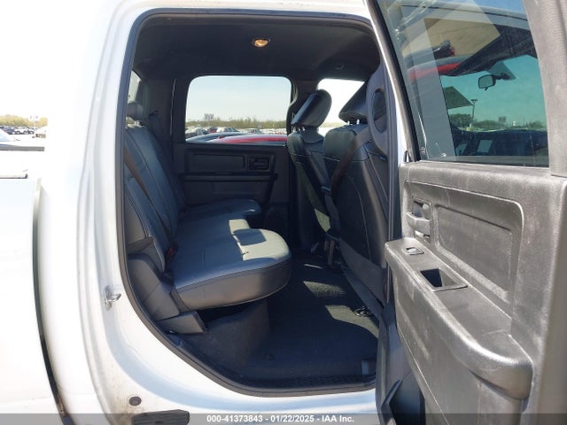 3C6UR5HL3RG253266 RAM 2500 Tradesman  4x4 8' Box