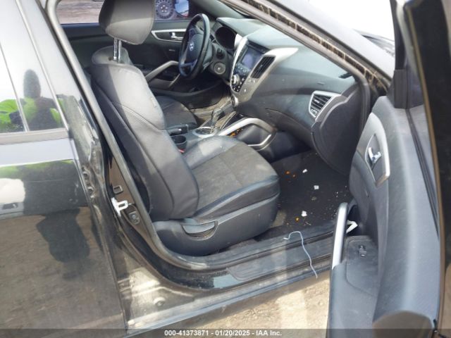 KMHTC6AD2GU273299 Hyundai Veloster