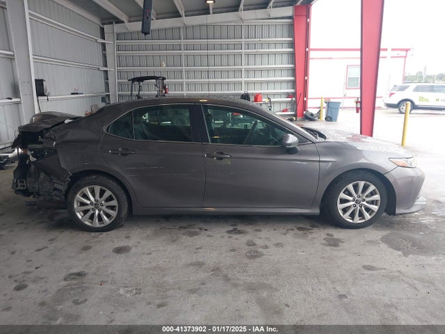 4T1B11HK5JU003550 Toyota CAMRY LE
