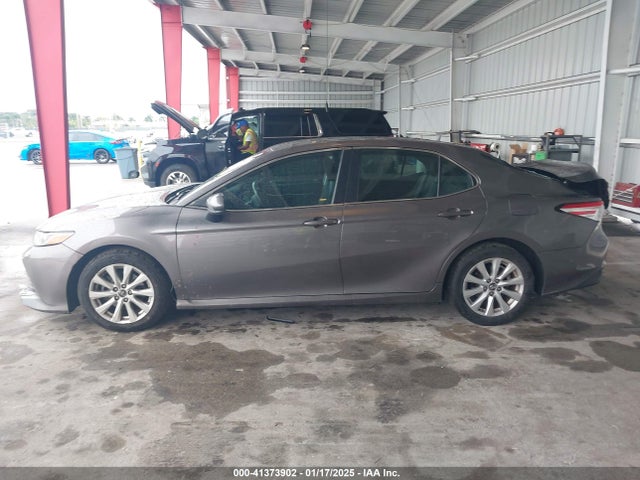 4T1B11HK5JU003550 Toyota CAMRY LE