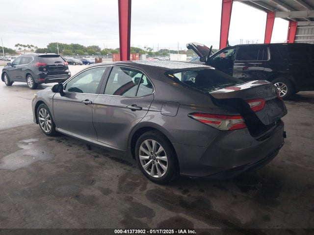 4T1B11HK5JU003550 Toyota CAMRY LE