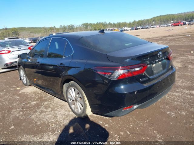 4T1C11AK8NU670925 Toyota CAMRY LE