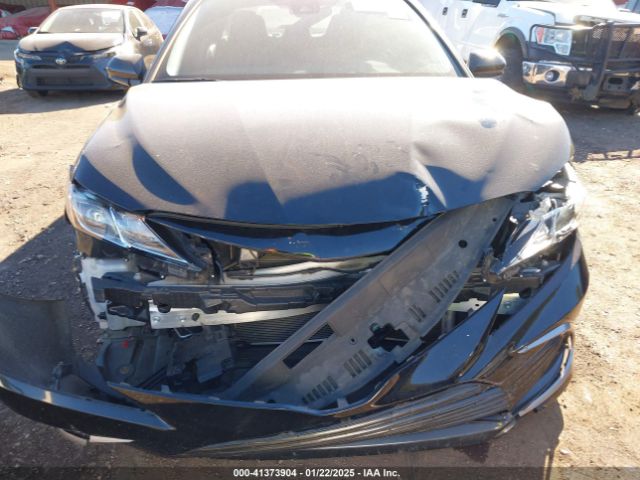 4T1C11AK8NU670925 Toyota CAMRY LE