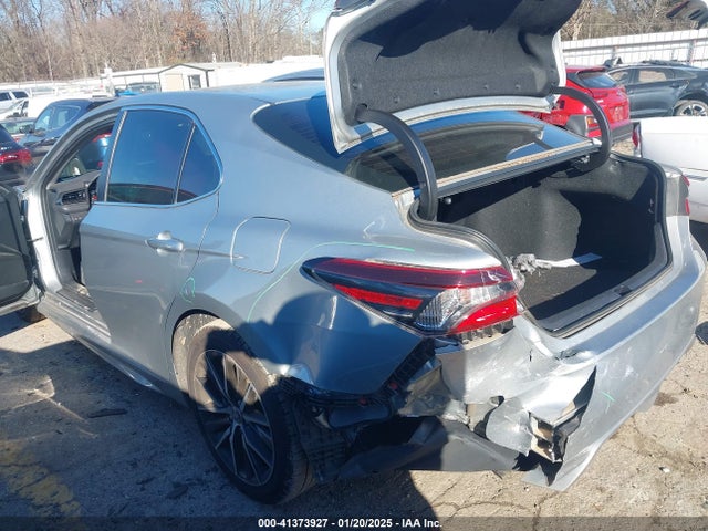 4T1G11AK5MU428870 Toyota CAMRY SE