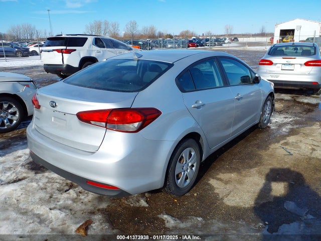 KIA FORTE LX 2017 3KPFL4A71HE158113 Image 4