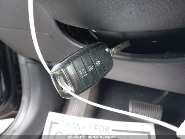 3KPA24AB0KE188874 KIA RIO S