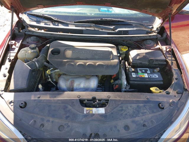 1C3CCCAB7FN576741 Chrysler 2015