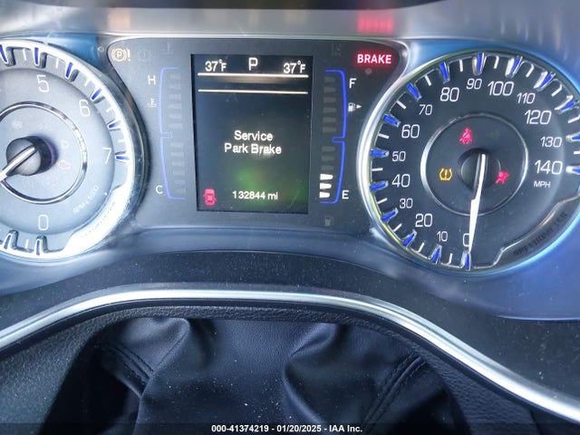 1C3CCCAB7FN576741 Chrysler 2015