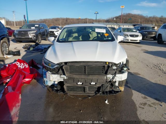 3FA6P0RU7HR383528 Ford Fusion Hybrid Titanium