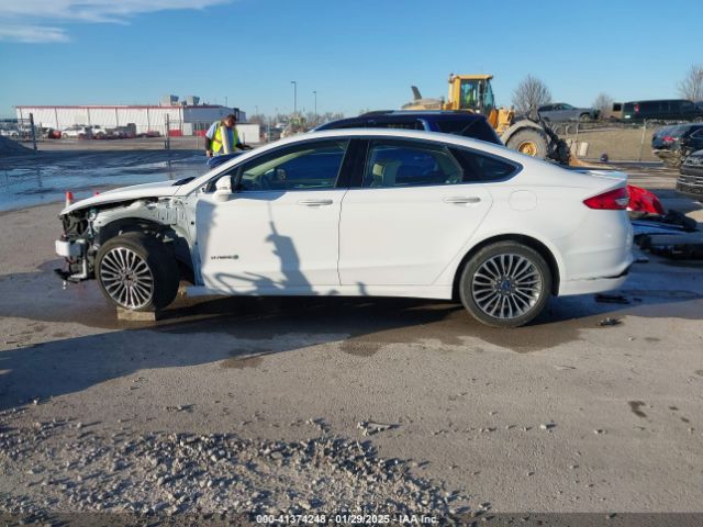 3FA6P0RU7HR383528 Ford Fusion Hybrid Titanium