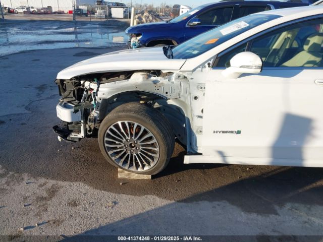 3FA6P0RU7HR383528 Ford Fusion Hybrid Titanium