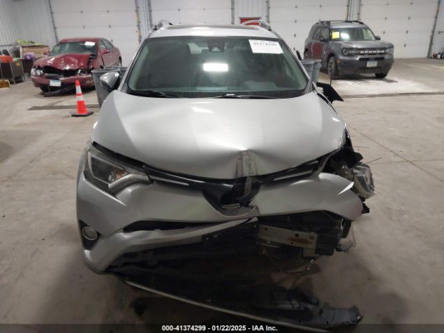 2T3RFREV5HW648195 Toyota Rav4 Xle