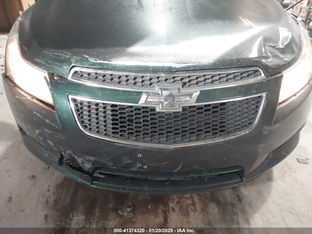 1G1PC5SB8E7263720 Chevrolet Cruze 1lt Auto