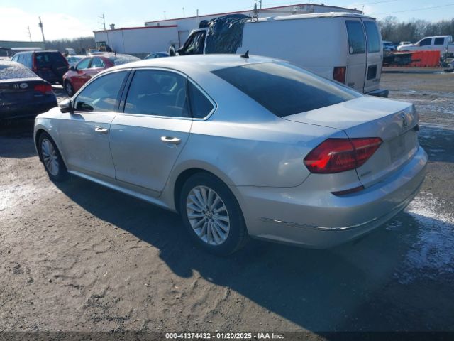 1VWAT7A37GC026369 Volkswagen Passat 1.8t S