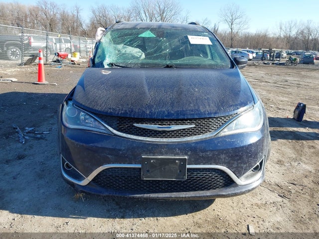 2C4RC1BGXJR127280 Chrysler Pacifica Touring L