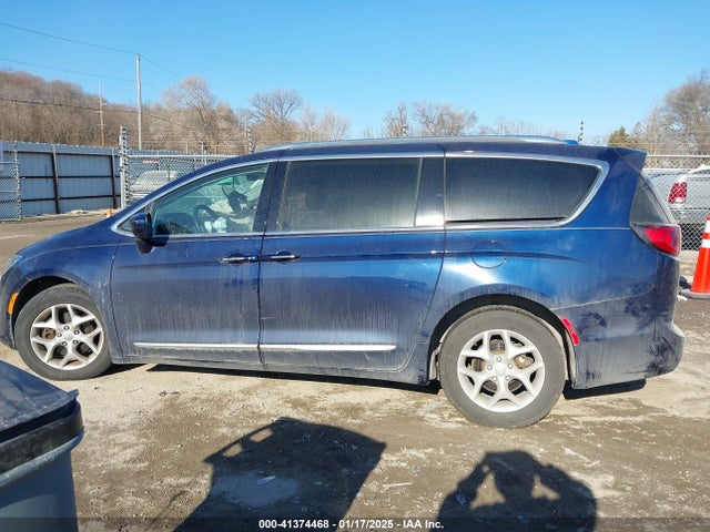 2C4RC1BGXJR127280 Chrysler Pacifica Touring L