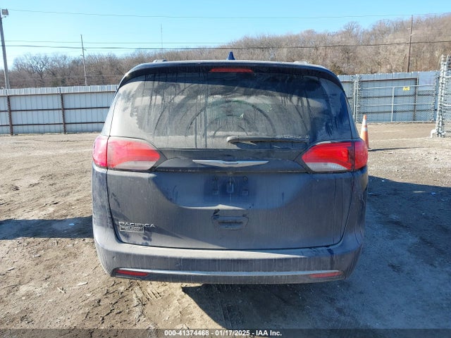 2C4RC1BGXJR127280 Chrysler Pacifica Touring L