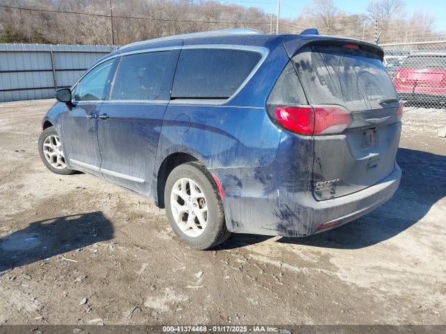 2C4RC1BGXJR127280 Chrysler Pacifica Touring L
