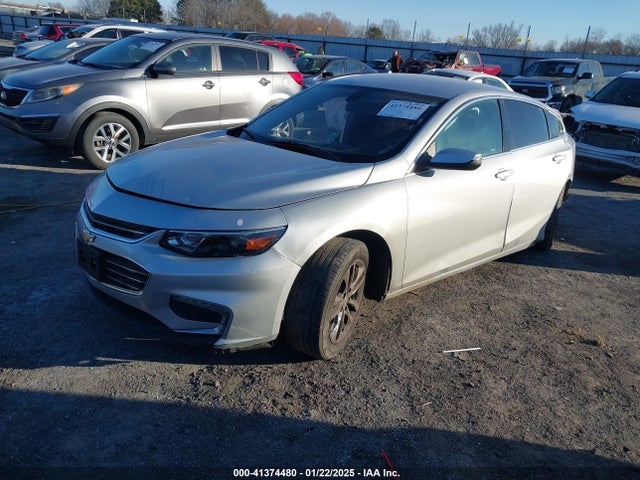 1G1ZD5ST0JF205261 Chevrolet MALIBU LT