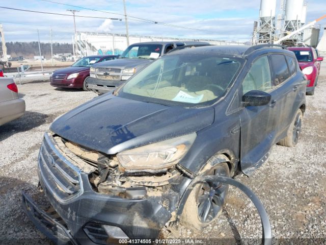 1FMCU0GDXHUD81527 Ford ESCAPE SE