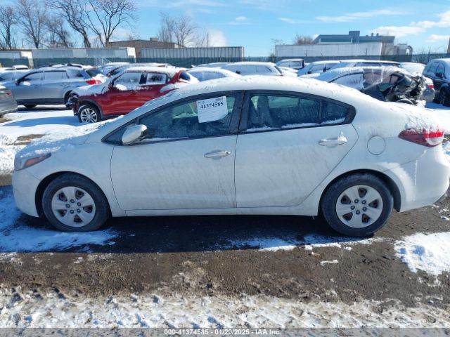 3KPFK4A72JE191677 KIA FORTE LX