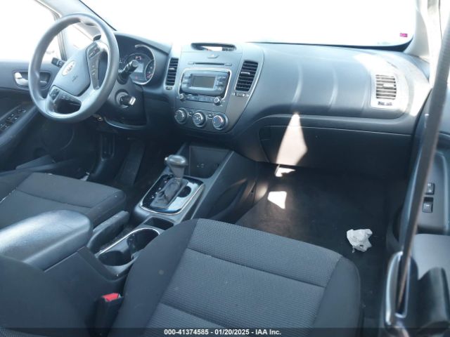 3KPFK4A72JE191677 KIA FORTE LX