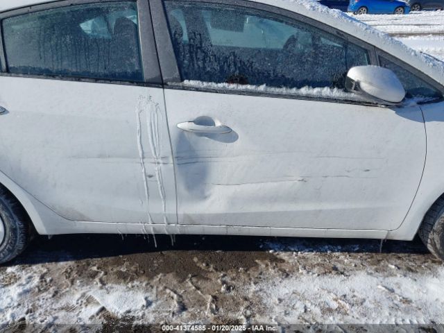 3KPFK4A72JE191677 KIA FORTE LX