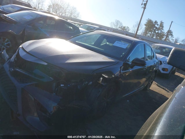 4T1B11HK5JU157739 Toyota CAMRY SE