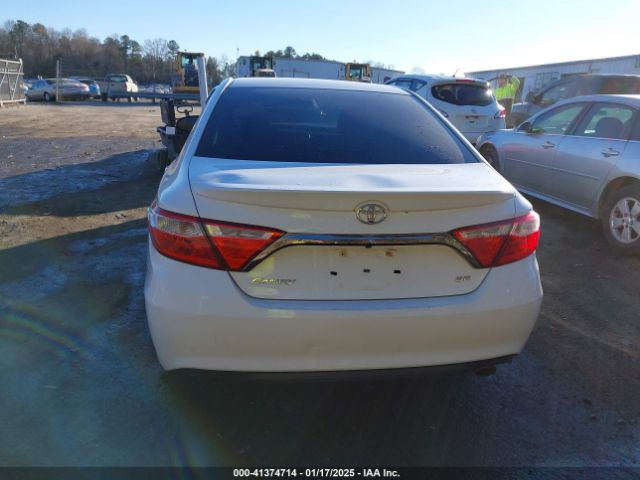 4T1BF1FK8HU318132 Toyota CAMRY SE